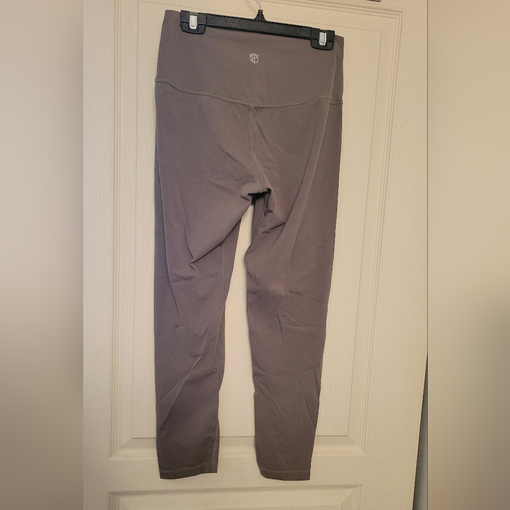 Born Primitive SYNERGY LEGGING - Picture 5 of 5